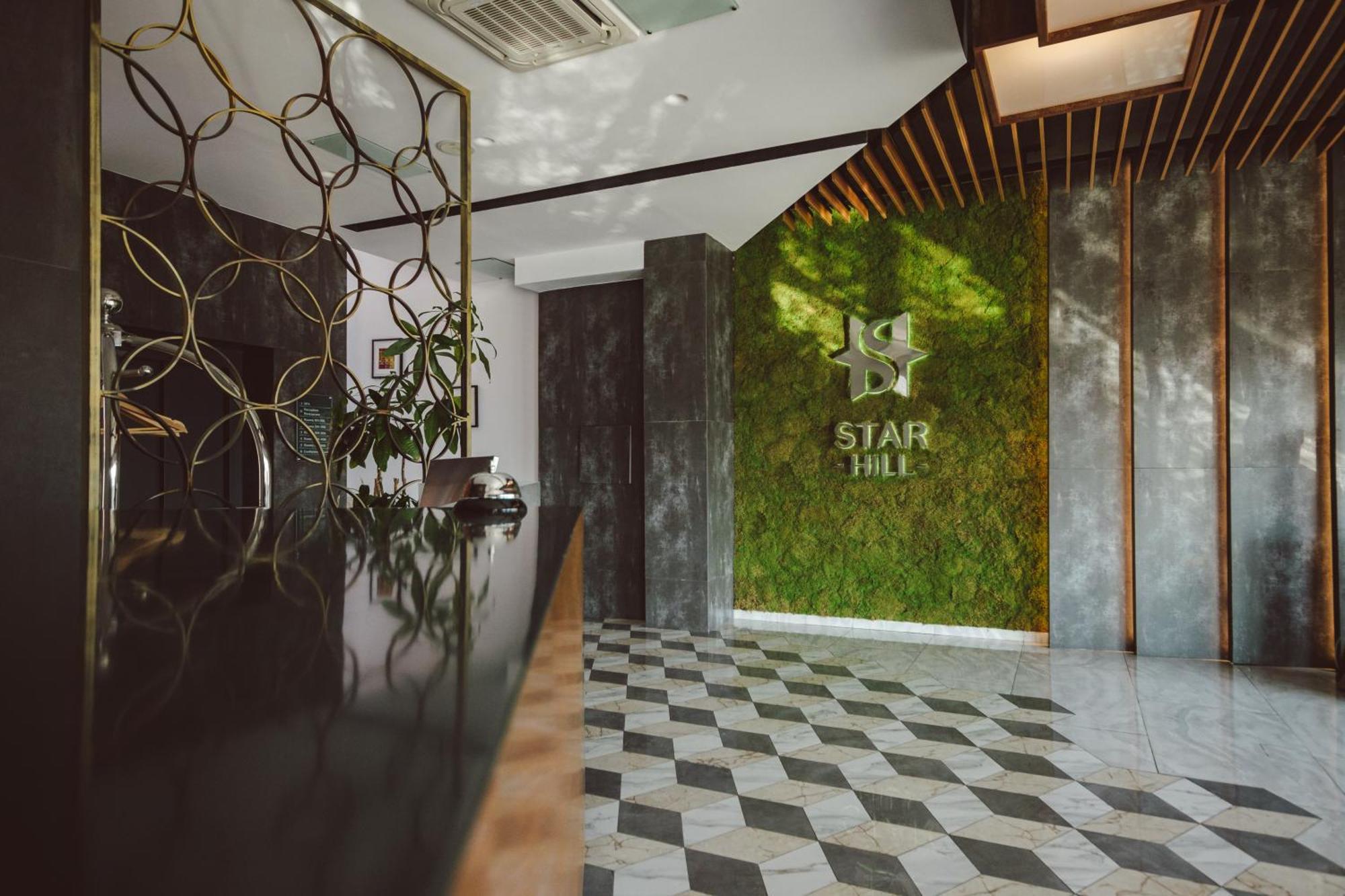 Star Hill Hotel & Spa พริสตีนา ภายนอก รูปภาพ