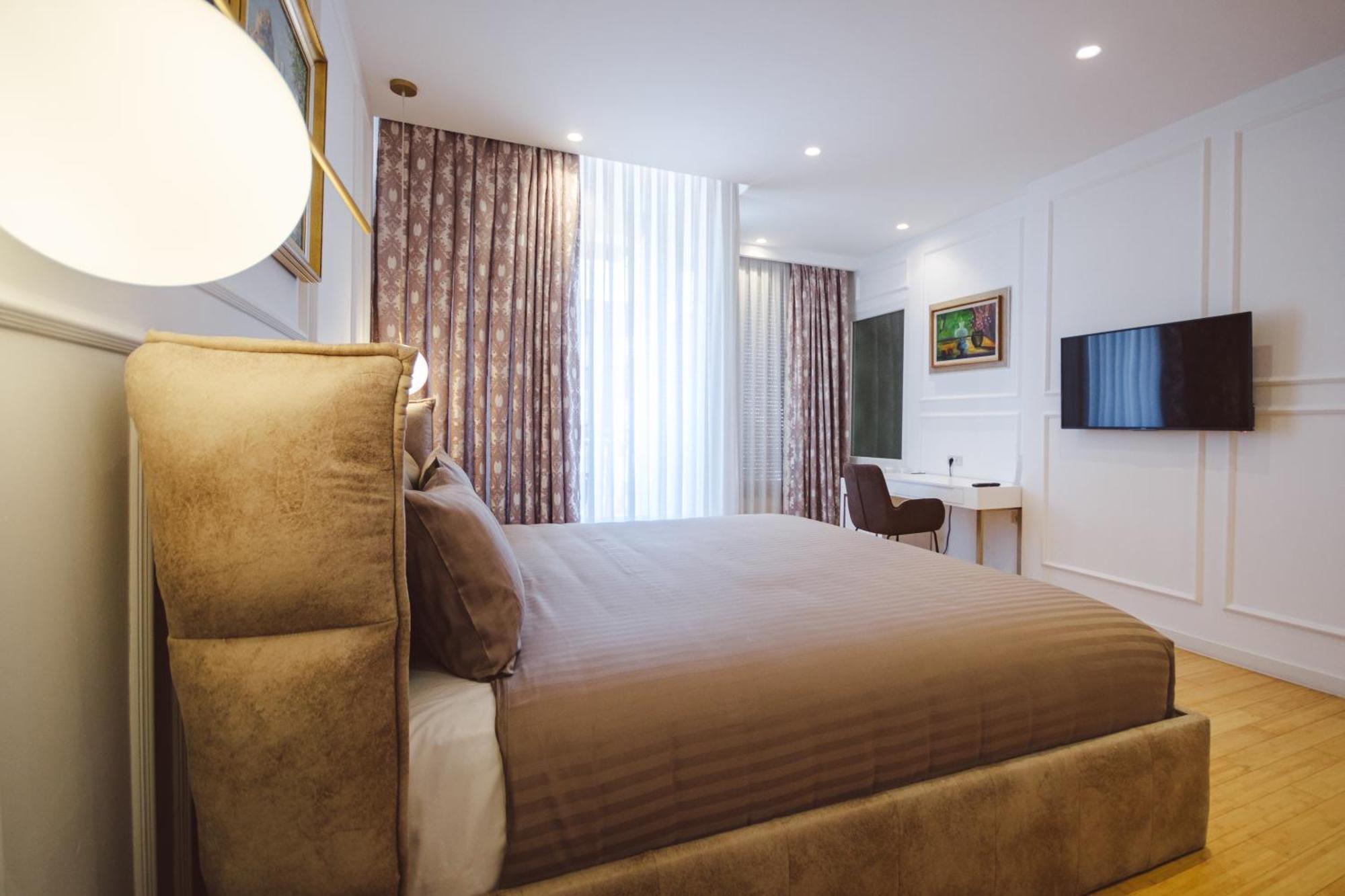 Star Hill Hotel & Spa พริสตีนา ภายนอก รูปภาพ
