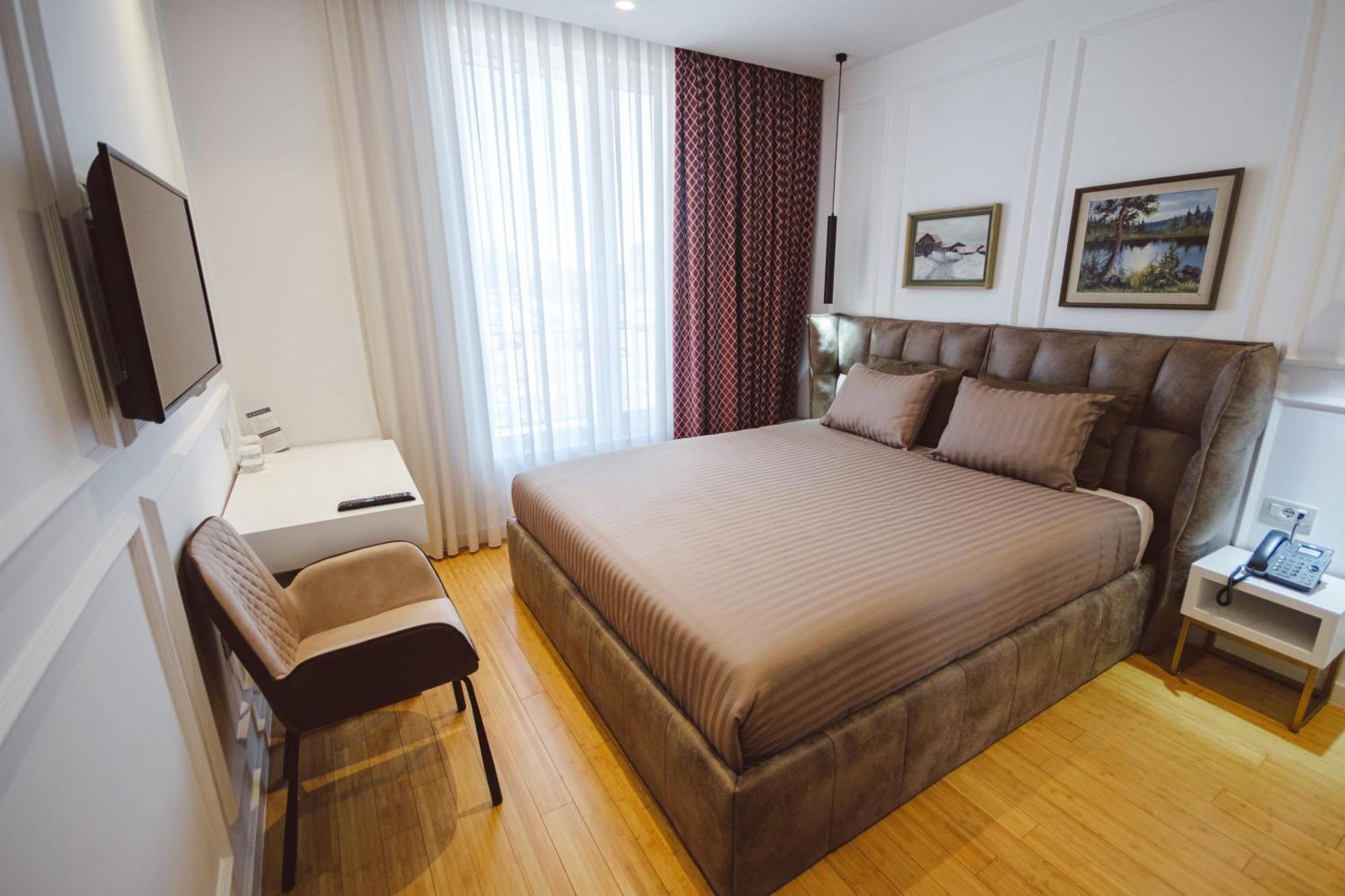 Star Hill Hotel & Spa พริสตีนา ภายนอก รูปภาพ