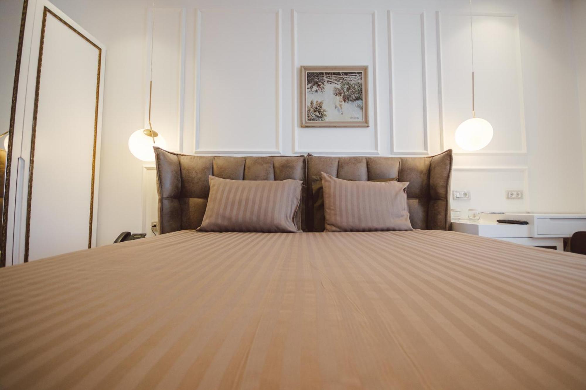 Star Hill Hotel & Spa พริสตีนา ภายนอก รูปภาพ
