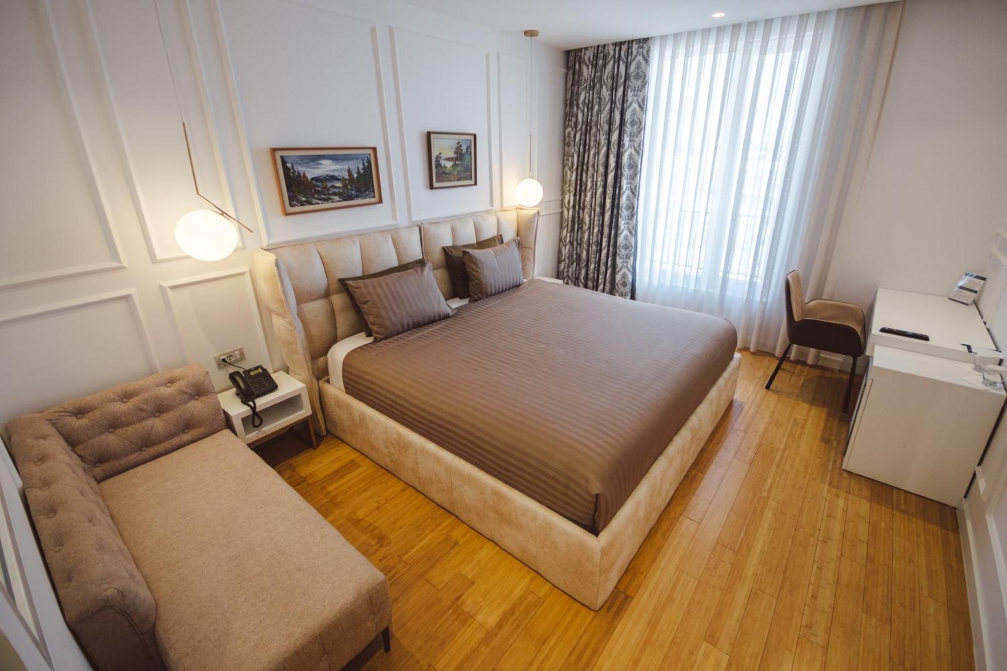 Star Hill Hotel & Spa พริสตีนา ภายนอก รูปภาพ