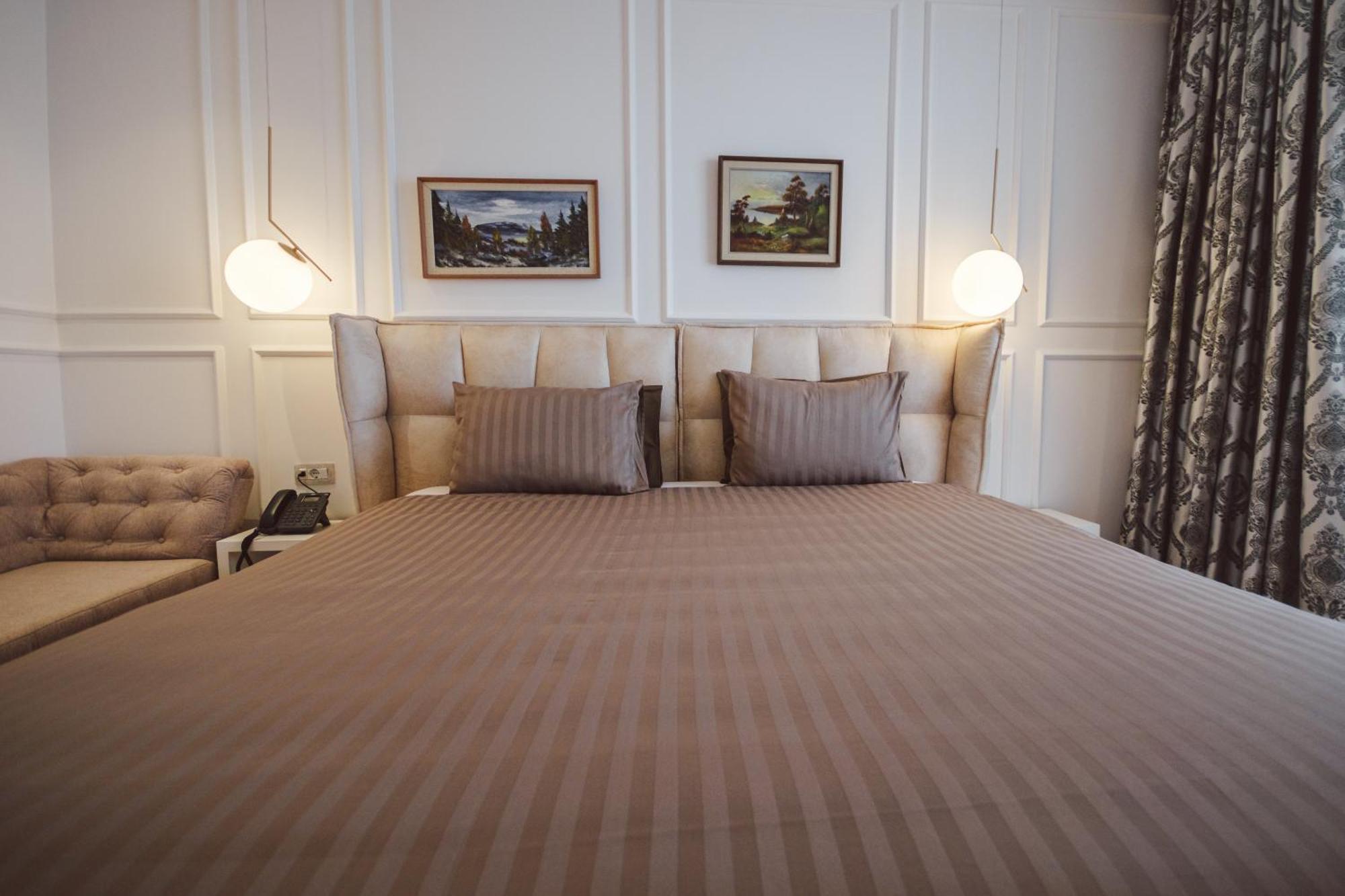 Star Hill Hotel & Spa พริสตีนา ภายนอก รูปภาพ