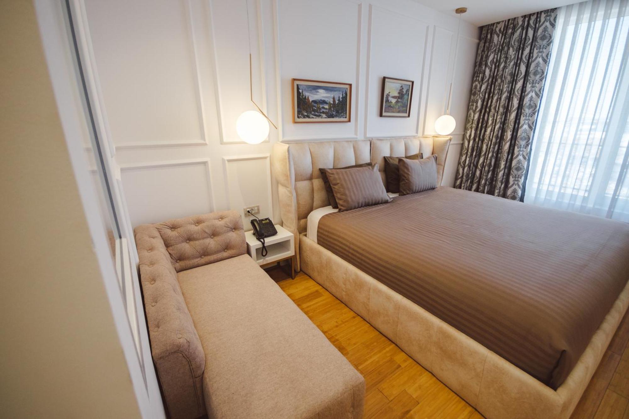 Star Hill Hotel & Spa พริสตีนา ภายนอก รูปภาพ
