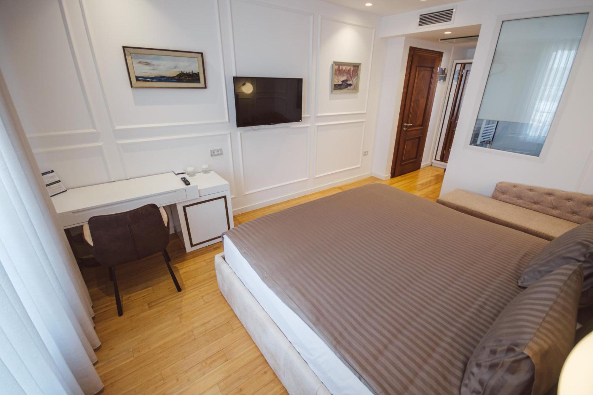 Star Hill Hotel & Spa พริสตีนา ภายนอก รูปภาพ